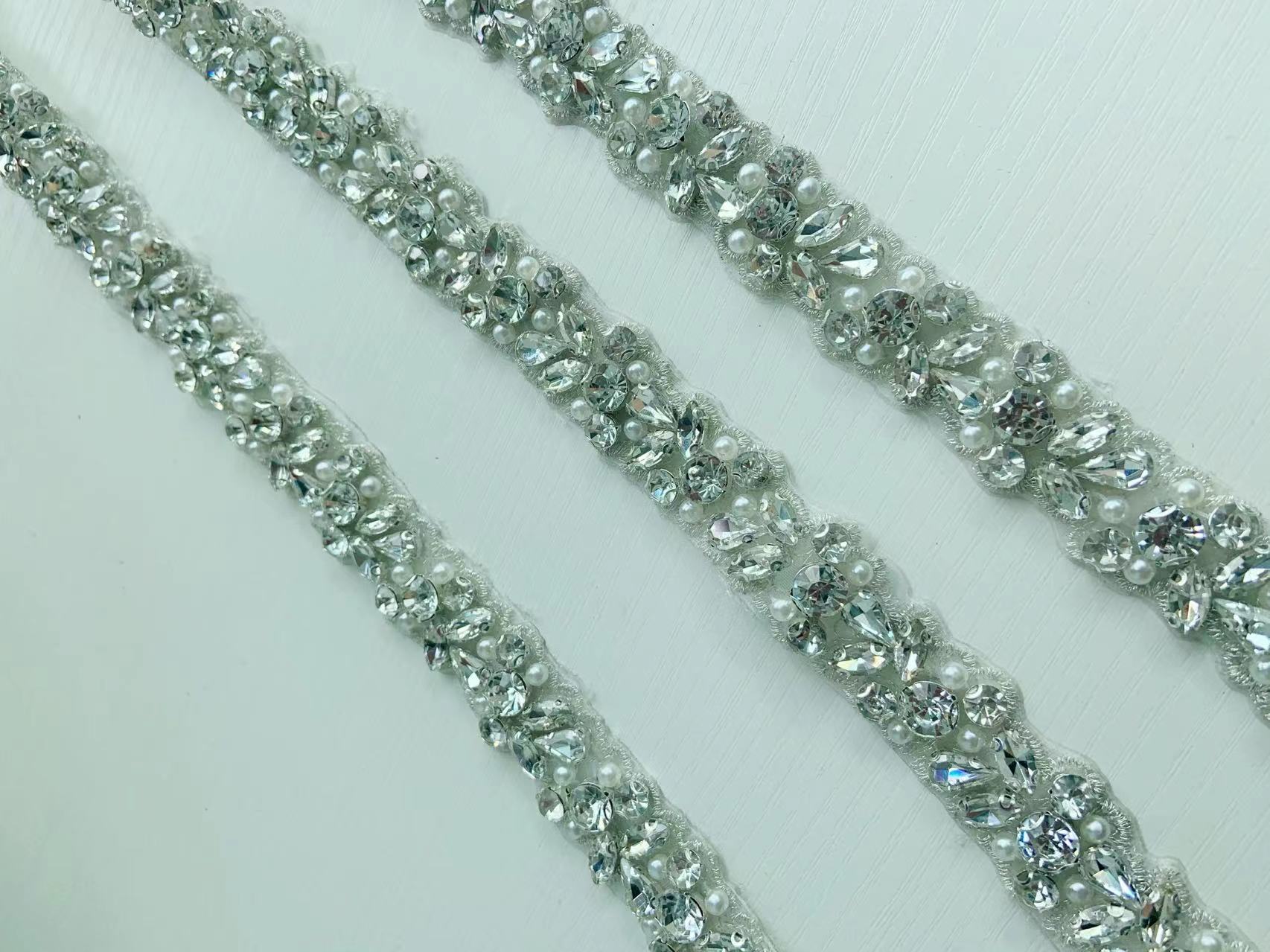 1 Yard/5 Yards Silver Crystal  - مراجعة Bridal Sash Ribbon وسعره