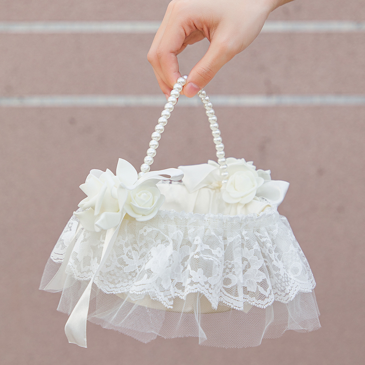 Wedding Flower Basket Bridesma - مراجعة Wedding Hampers وسعره