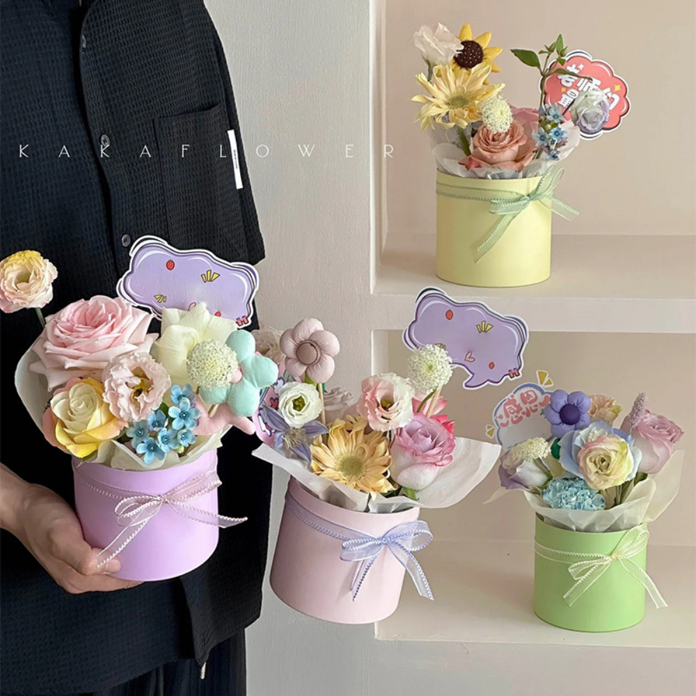 Small Flowers Packing Box Hug  - مراجعة Wedding Hampers وسعره