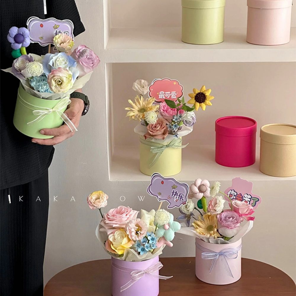 Small Flowers Packing Box Hug  - مراجعة Wedding Hampers وسعره