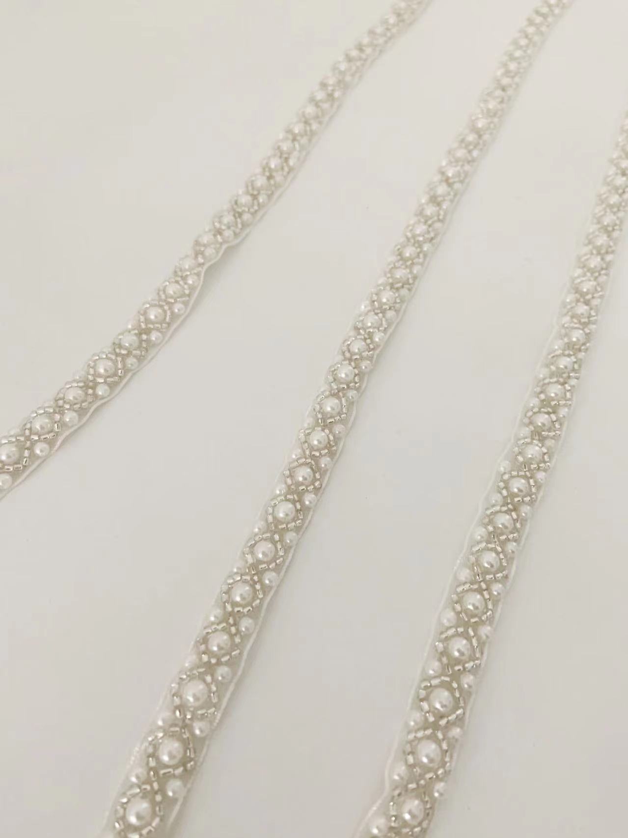 Top Quality Off White Pearl Be - مراجعة Bridal Sash Ribbon وسعره